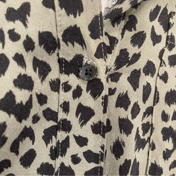 H&M Leopard Print Mini Dress with Tie - Picture 6 of 15
